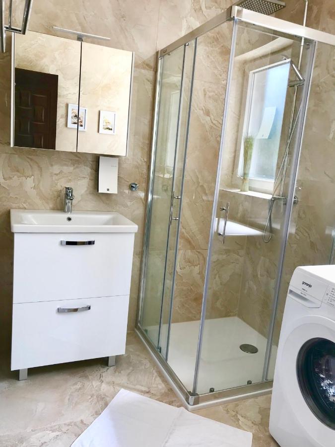 Apartman Bella มาคาร์สกา ภายนอก รูปภาพ